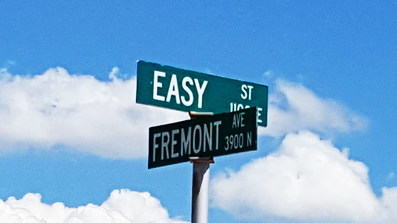 15 popular street signs we urge you to leave alone